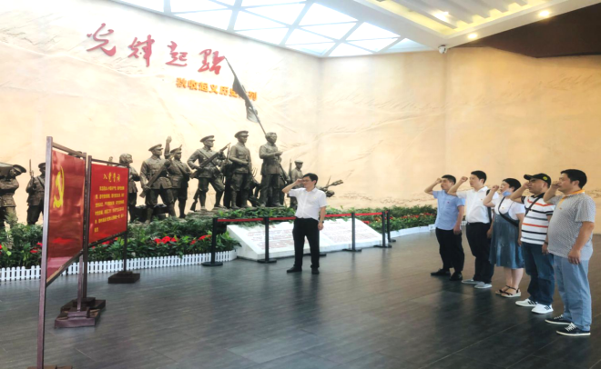 18-弘扬革命精神 牢记使命担当 (20453)360.png
